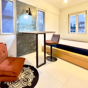 屯门怡卢4座3B单间1号-独栋小别墅三面采光，超值6k+单间，岭南大学步行+巴士9分钟即可到达