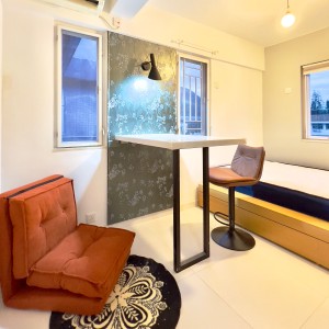 屯门怡卢4座3B单间1号-独栋小别墅三面采光，超值6k+单间，岭南大学步行+巴士9分钟即可到达