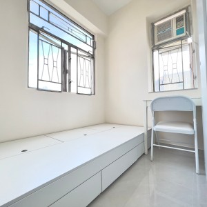 屯门东威阁两室一厅房1-岭南大学步行+巴士14分即达，屯门站10分钟步行，精致带电梯洋楼