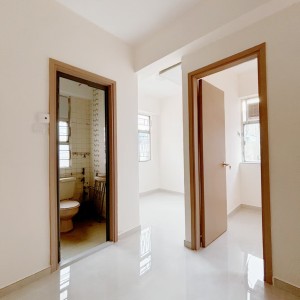 屯门东威阁两室一厅房2-岭南大学步行+巴士14分即达，屯门站10分钟步行，精致带电梯洋楼