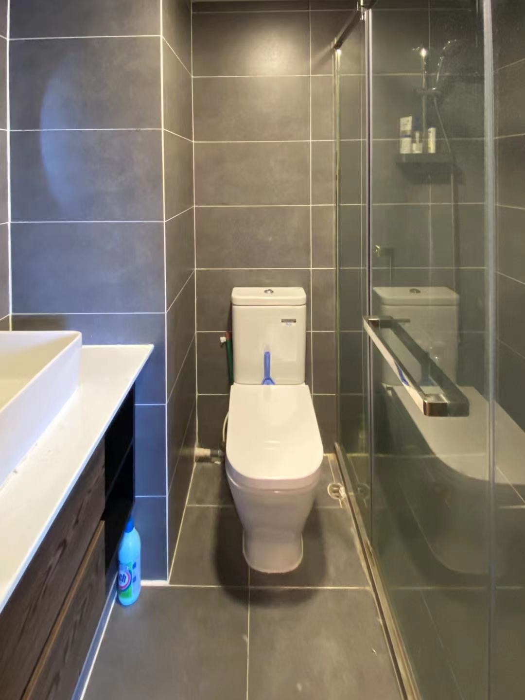 屯门豫丰花园三室一厅单人间1-岭南大学步行+巴士18分钟可达，星级小区环境超赞带泳池，屋内精装有大窗图9