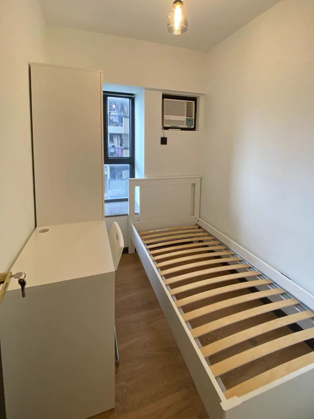 屯门豫丰花园三室一厅单人间3-岭南大学步行+巴士18分钟可达，星级小区环境超赞带泳池，屋内精装有大窗图1