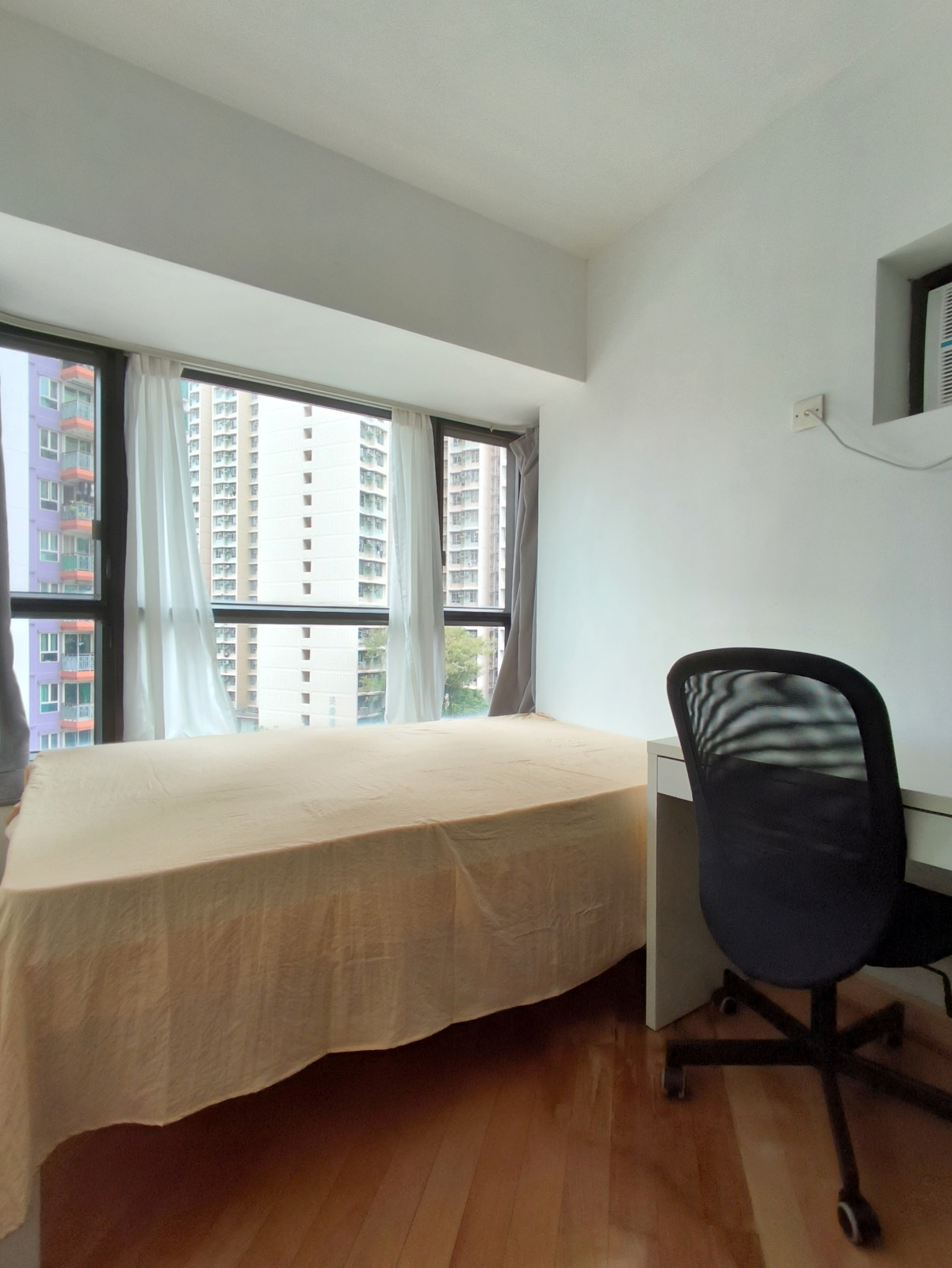 屯门聚康山庄三室一厅单人间3-岭南大学旁，步行进校门只要200米！超近！超近！小区环境超赞带泳池图1