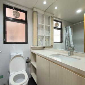 屯门聚康山庄三室一厅单人间3-岭南大学旁，步行进校门只要200米！超近！超近！小区环境超赞带泳池