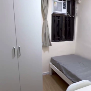 葵兴葵涌大厦四室一厅单人间1-都会大学葵兴校区港铁2站,18分钟通勤，葵兴地铁站步行15分，整洁明亮带窗单间