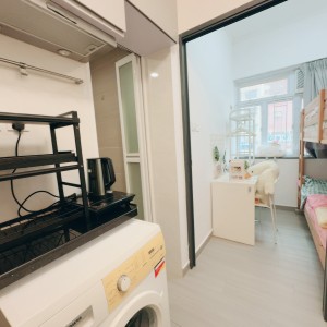 何文田窝打老道公寓A房-都会步行750米即达，步行+巴士8分钟就到。周边便利店商店众多