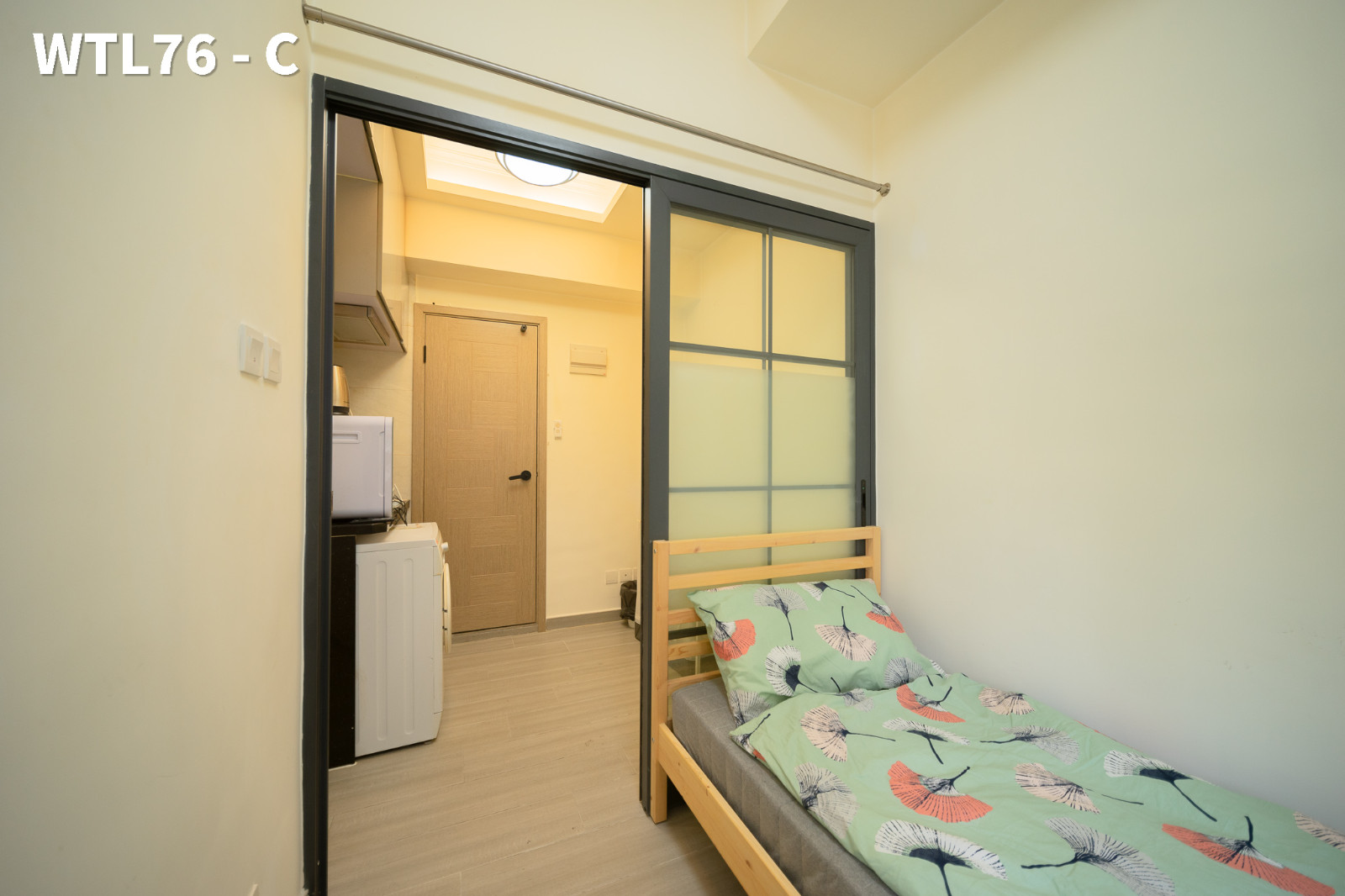 何文田窝打老道公寓C房-都会步行750米即达，步行+巴士8分钟就到。周边便利店商店众多图6