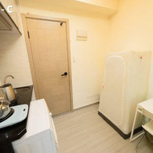 何文田窝打老道公寓C房-都会步行750米即达，步行+巴士8分钟就到。周边便利店商店众多