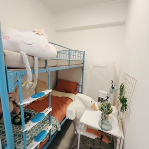 何文田窝打老道公寓G房-都会步行750米即达，步行+巴士8分钟就到。周边便利店商店众多