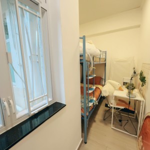 何文田窝打老道公寓G房-都会步行750米即达，步行+巴士8分钟就到。周边便利店商店众多