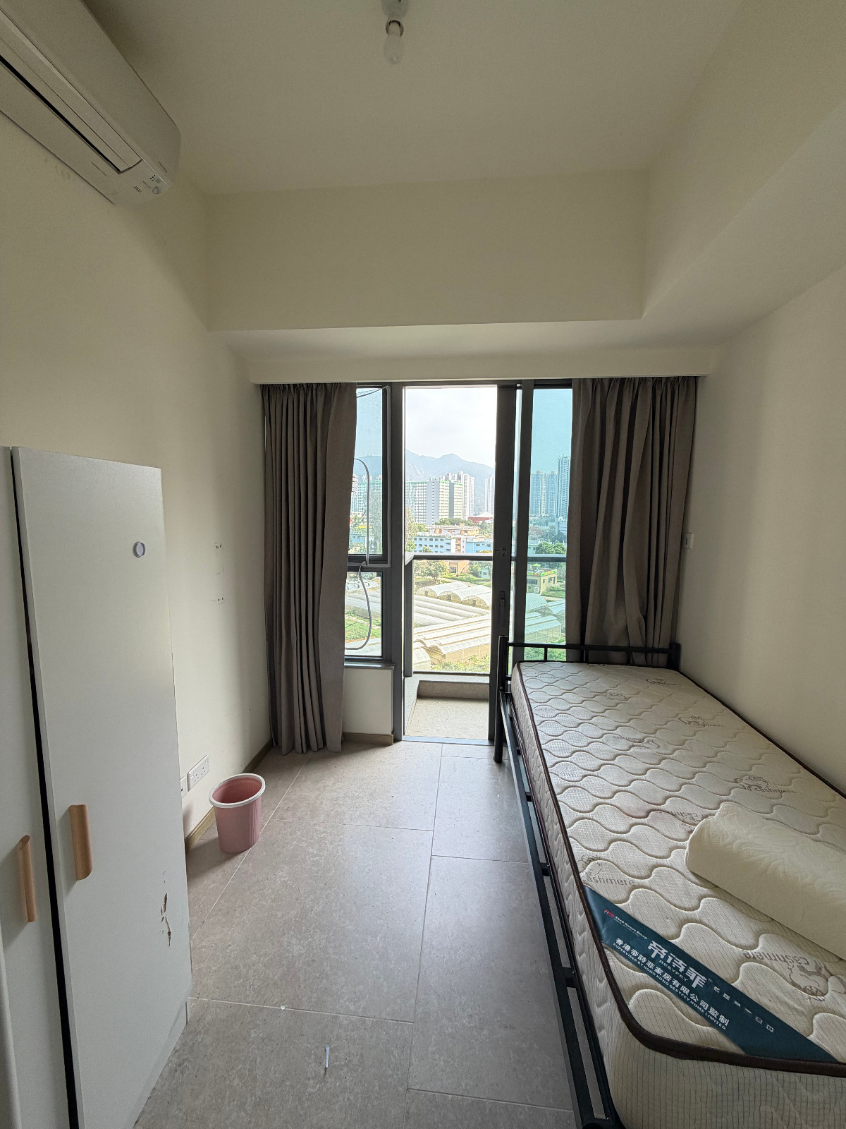 岭南Novoland6楼E2整套两室一厅-独卫单间干湿分离，有书房，开放式豪装厨房带餐厅，岭南大学步行+巴士16分钟即达图4