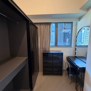 岭南Novoland6楼E2整套两室一厅-独卫单间干湿分离，有书房，开放式豪装厨房带餐厅，岭南大学步行+巴士16分钟即达