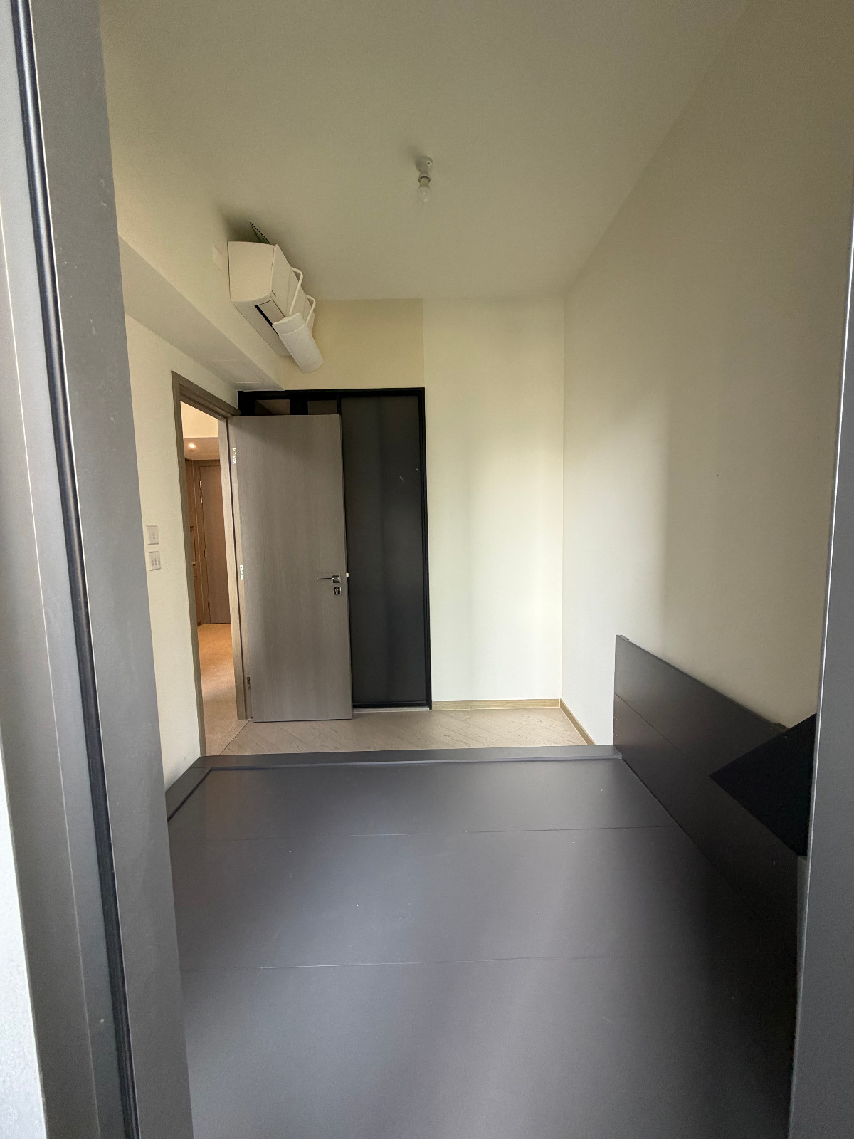 岭南Novoland6楼E2整套两室一厅-独卫单间干湿分离，有书房，开放式豪装厨房带餐厅，岭南大学步行+巴士16分钟即达图7