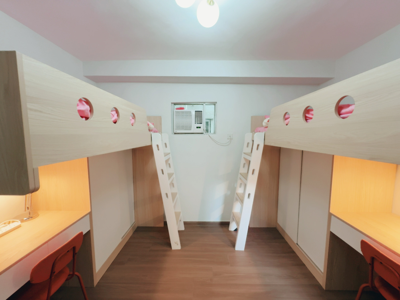 屯门彩晖花园D座AB双人房床位2-岭南大学步行8分即达，兆康地铁站400米，岭南大学学子的超值优选图1