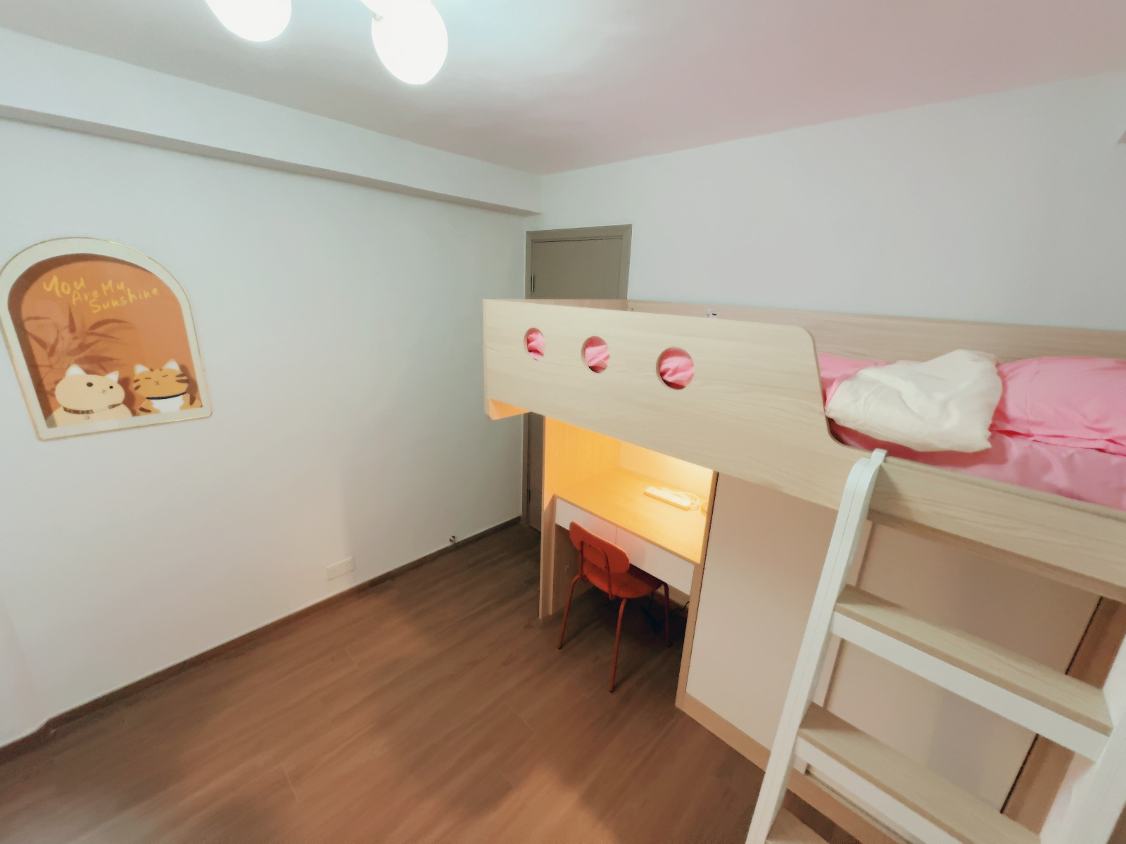 屯门彩晖花园D座AB双人房床位2-岭南大学步行8分即达，兆康地铁站400米，岭南大学学子的超值优选图6