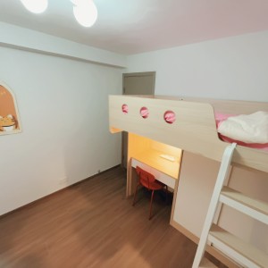 屯门彩晖花园D座AB双人房床位2-岭南大学步行8分即达，兆康地铁站400米，岭南大学学子的超值优选