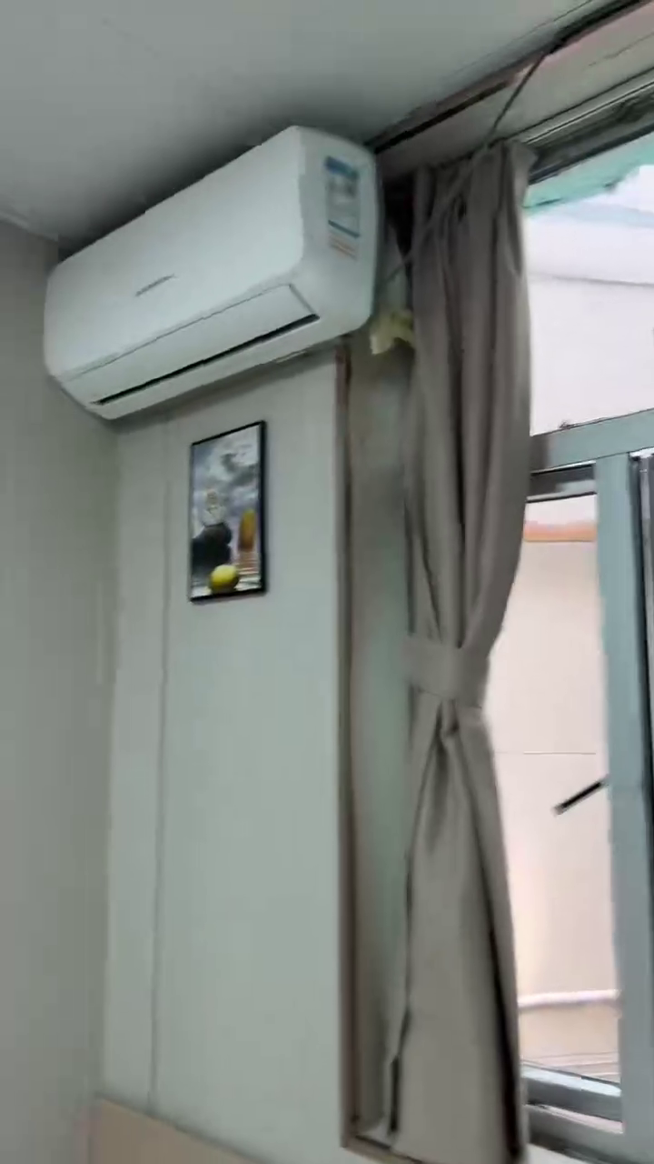 尖沙咀69号218单人间-独卫单间理工步行5分，尖沙咀地铁站步行5分，理工学子绝佳之选图3