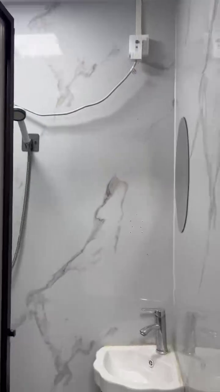 尖沙咀69号218单人间-独卫单间理工步行5分，尖沙咀地铁站步行5分，理工学子绝佳之选图5