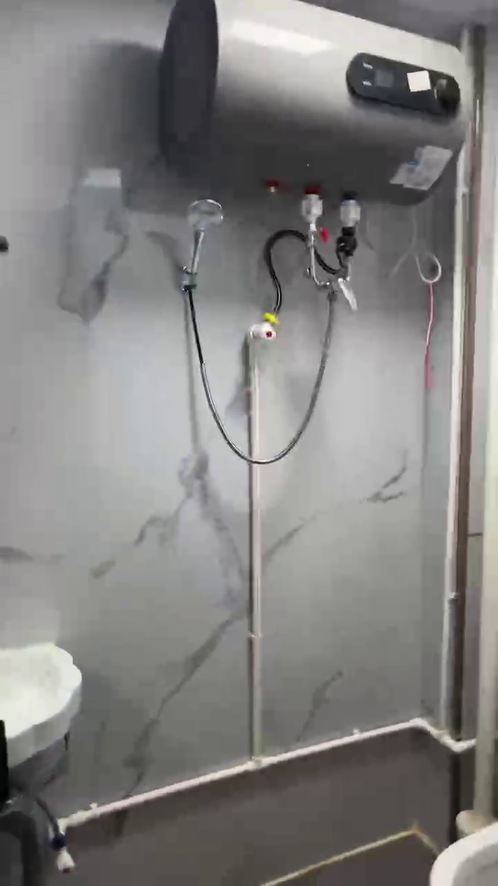 尖沙咀69号405单人间-独卫单间理工步行5分，尖沙咀地铁站步行5分，理工学子绝佳之选图4