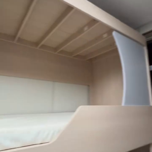 尖沙咀69号109上下铺双人间-独卫单间理工步行5分，尖沙咀地铁站步行5分，理工学子绝佳之选