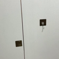 尖沙咀69号208四人间-配卫生间有柜子，靠近红磡站，楼下有多条巴士线