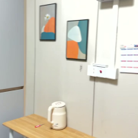 尖沙咀69号208四人间-配卫生间有柜子，靠近红磡站，楼下有多条巴士线