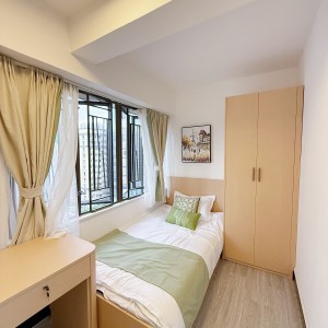 K302太子道西-带客厅三室一卫B房H1单人间-楼下巴士🚌七分钟到城大，4站17分钟到浸会