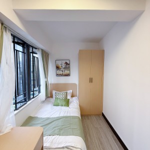 K302太子道西-带客厅三室一卫B房H1单人间-楼下巴士🚌七分钟到城大，4站17分钟到浸会