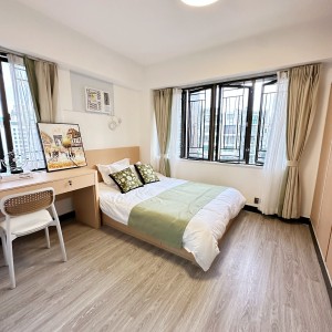 K302太子道西-带客厅三室一卫B房H2单人间-楼下巴士🚌七分钟到城大，4站17分钟到浸会