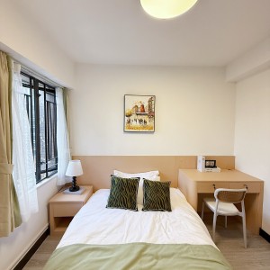 K302太子道西-带客厅三室一卫B房H3单人间-楼下巴士🚌七分钟到城大，4站17分钟到浸会