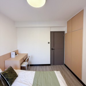 K302太子道西-带客厅三室一卫B房H3单人间-楼下巴士🚌七分钟到城大，4站17分钟到浸会