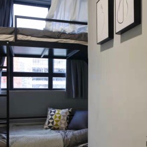 油麻地INS风国际青年公寓双人间D/E房-理工15分钟可达，城大都会浸会全部20分钟，荃湾线和观塘线地铁上盖，可覆盖理工两个校区，位置绝佳