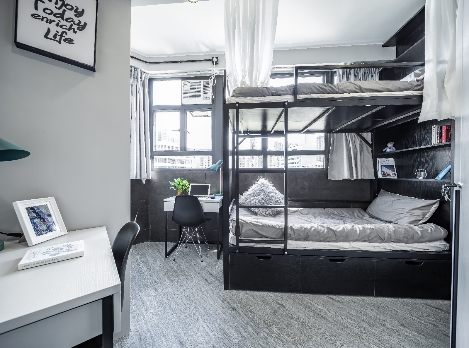 油麻地INS风国际青年公寓双人间F房-理工15分钟可达,城大都会浸会全部20分钟,荃湾线和观塘线地铁上盖,可覆盖理工两个校区,位置绝佳图1