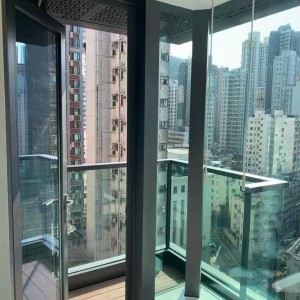 艺里坊1号16楼G室studio，到港大只需地铁一站❗❗配有落地大窗和露台，视野超好仅一间🤩🤩