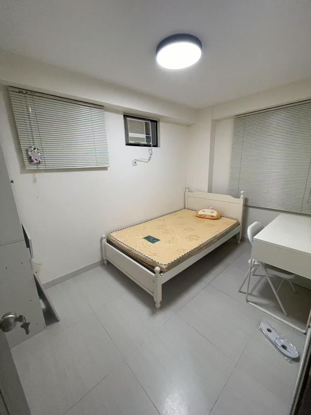 九龙塘广播道真能阁2期H室A房，三房一卫一巨厅，仅限男生，浸会步行只要700米稀缺房源图1