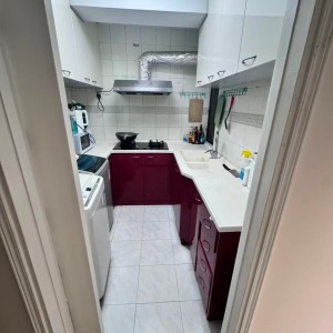 九龙塘广播道真能阁2期H室A房，三房一卫一巨厅，仅限男生，浸会步行只要700米稀缺房源