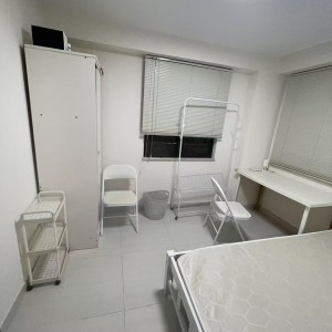 九龙塘广播道真能阁2期H室B房，三房一卫一巨厅，仅限男生，浸会步行仅700米稀缺房源