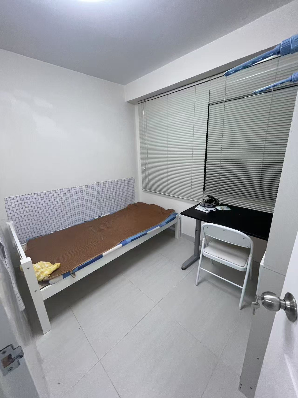 九龙塘广播道真能阁2期H室D房,三房一卫一巨厅,仅限男生,浸会步行仅700米稀缺房源图1