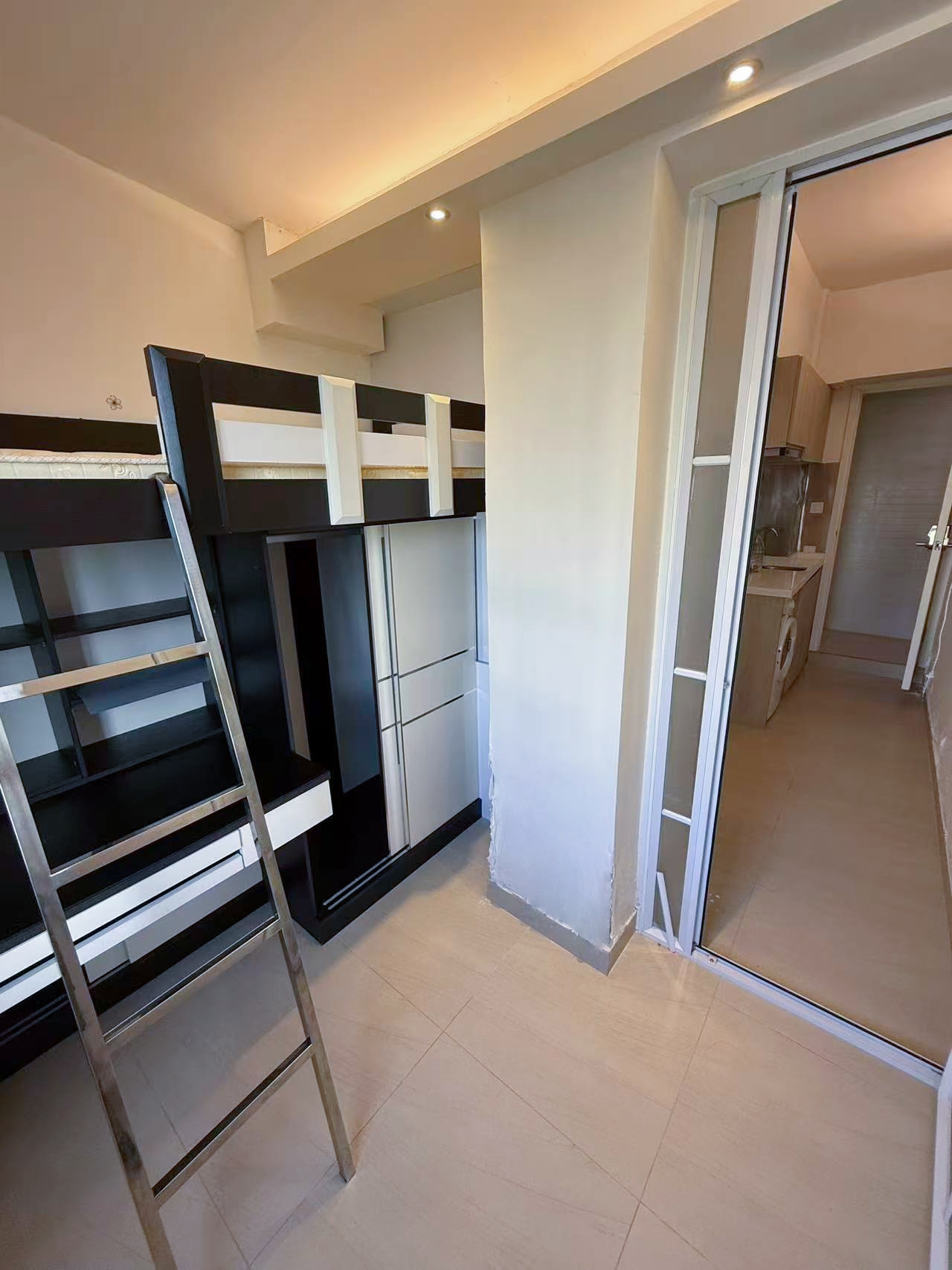 港岛铜锣湾湾景楼10楼精品studioB-香港大学20分钟图3