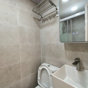 九龙-统一大厦精品StudioE-理工大学10分钟！楼下即巴士，200米步行至地铁，600米步行至高铁