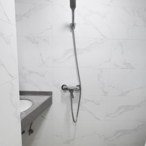 庙街学生公寓单人间G房-理工步行10分可达， 都会通勤20分钟，油麻地地铁站3分步行