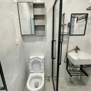 旺角黑布街一室一厅公寓C房-旺角步行350米， 理工城大浸会都会全部20分钟内到达，真正的油尖旺中心