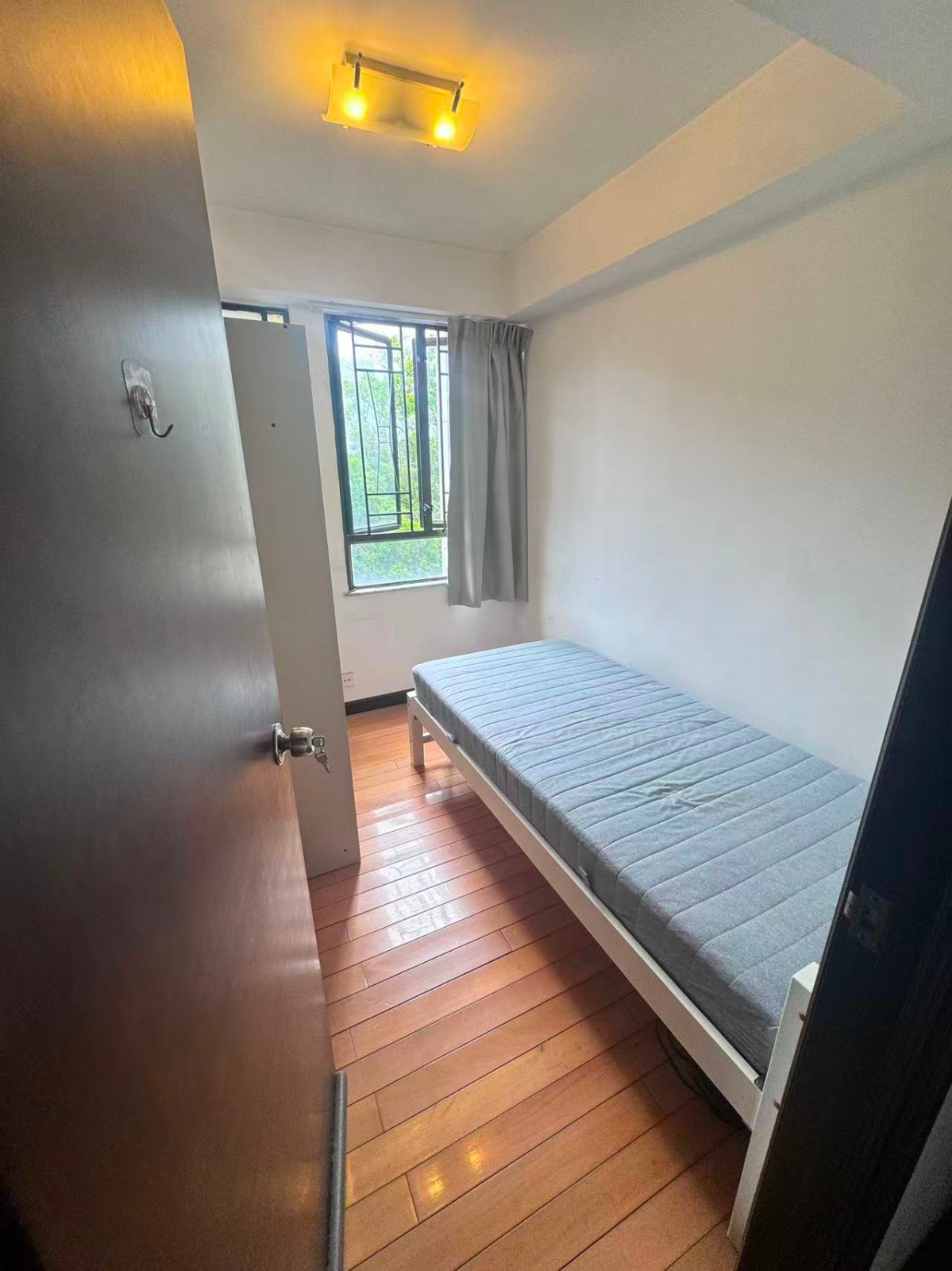 九龙又一居6D五室一卫套间,限女生,城大步行5分,浸会巴士2站即达,就在学校旁图2