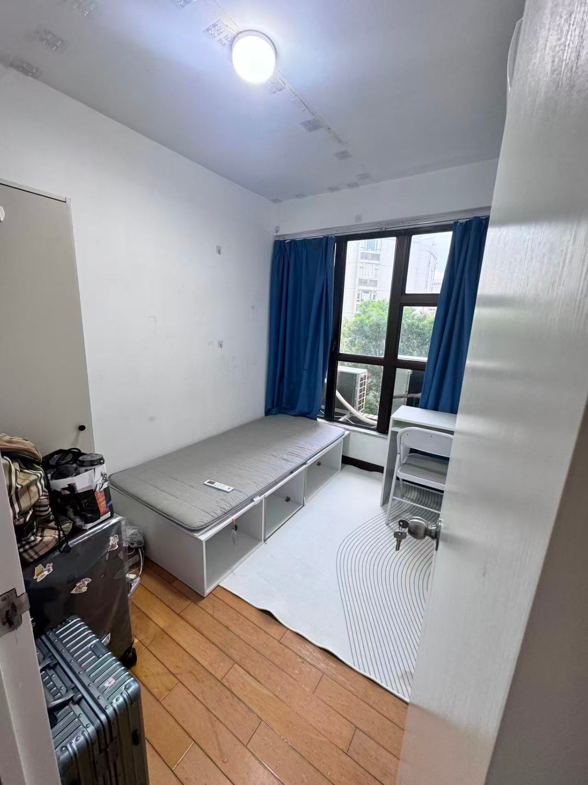 九龙又一居6D五室一卫套间,限女生,城大步行5分,浸会巴士2站即达,就在学校旁图3