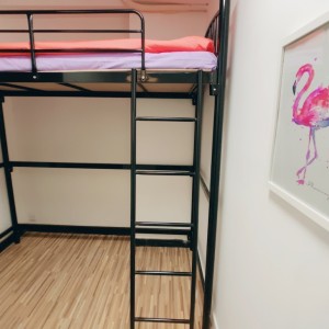 薄扶林道33号2F前座单人间A-港岛罕有特巨型公寓，男生专属，步行5分即达港大