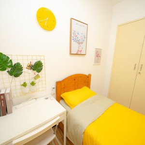 薄扶林道33号3F前座单人间C-港岛罕有特巨型公寓，女生专属，步行5分即达港大