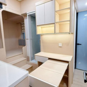 油麻地窝打老道studio B房-超赞装修多储物空间，带大露台一览城市景观，四大校全部15分钟即达，油麻地地铁上盖