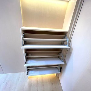 油麻地窝打老道studio B房-超赞装修多储物空间，带大露台一览城市景观，四大校全部15分钟即达，油麻地地铁上盖