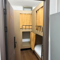 荃湾河背街75号劳工床位，可租20人限男生