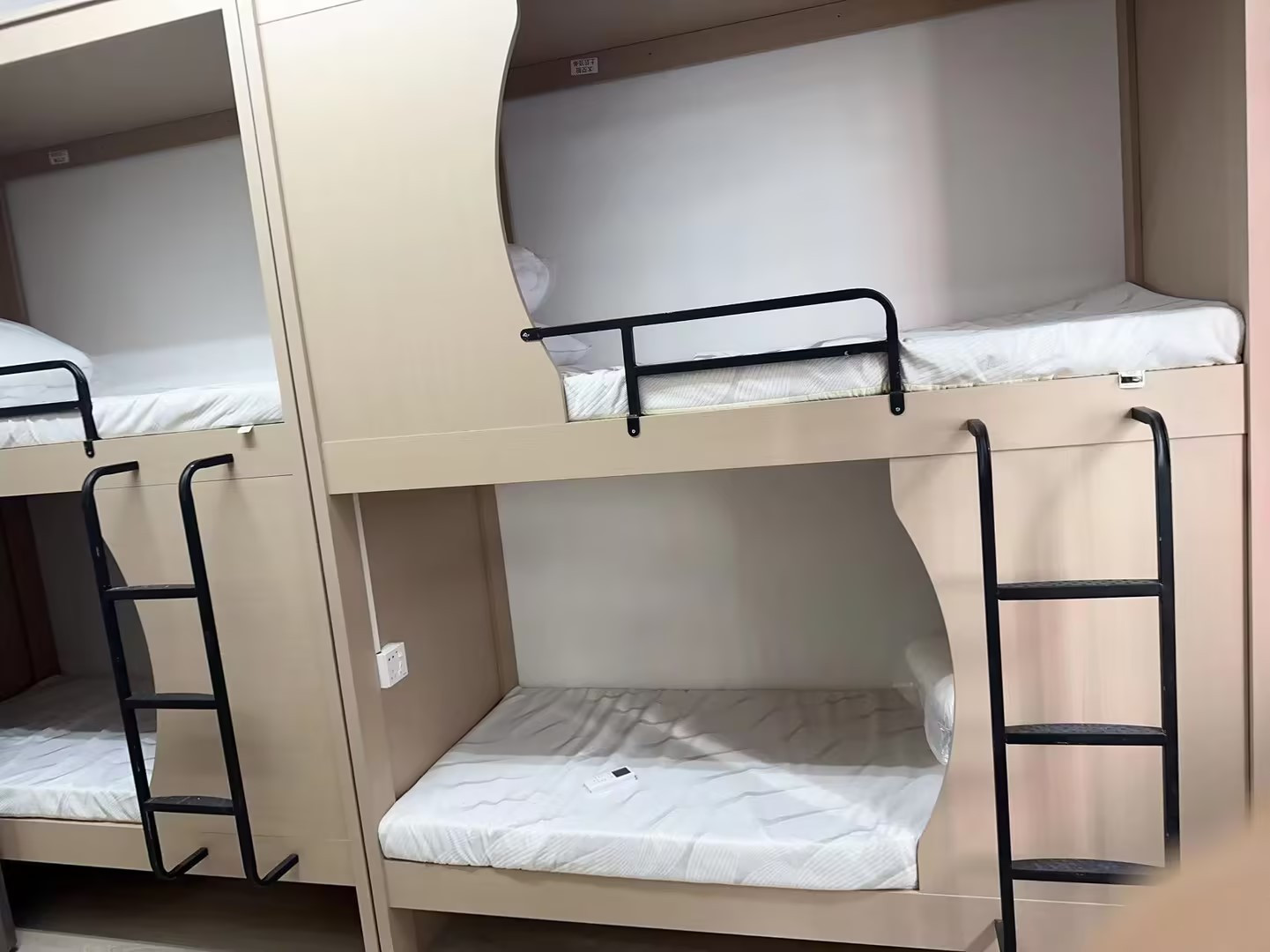 观塘茶果岭床位,限男生,最多可入住10人图1